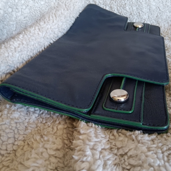 Banana Republic Flap Clutch Bag Navy Blue leather Green Piping purse - Picture 3 of 10